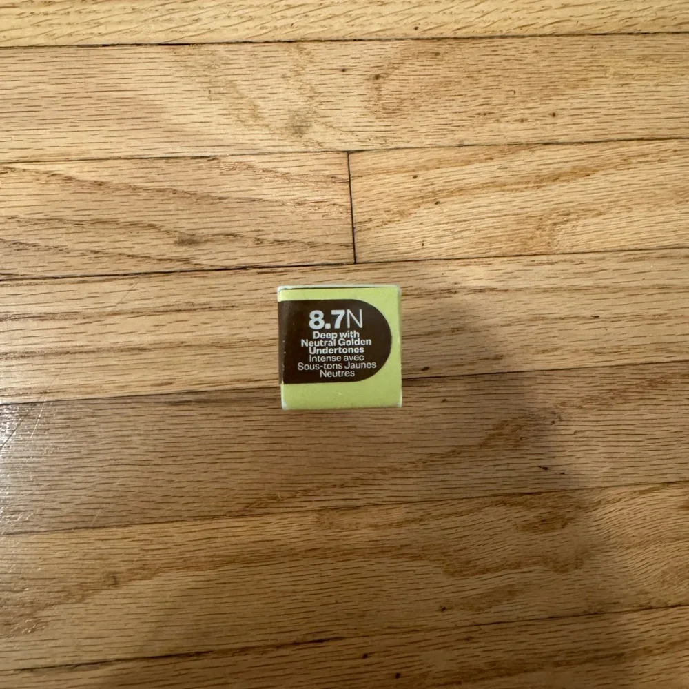 Kosas Revealer Super Creamy+ Brightening Concealer with Caffeine&Hyaluronic Acid